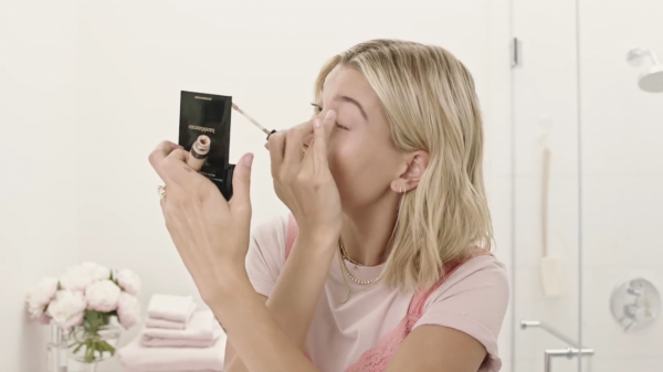 VOGUE165.png
