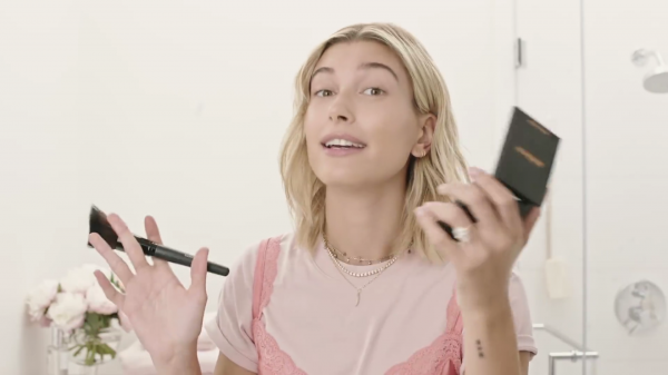 VOGUE195.png