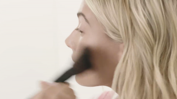 VOGUE222.png