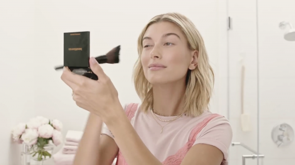 VOGUE231.png