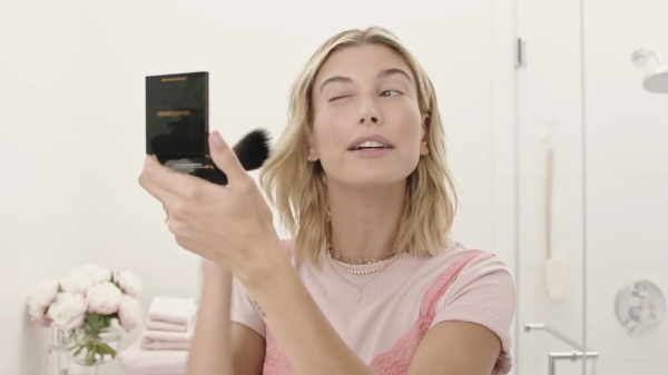 VOGUE234.png
