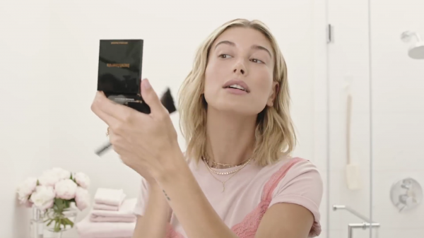 VOGUE235.png