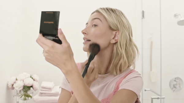 VOGUE238.png