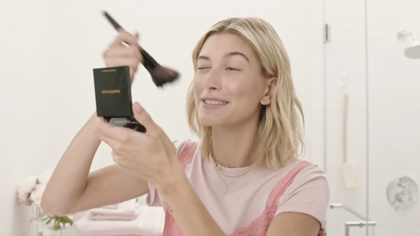 VOGUE251.png