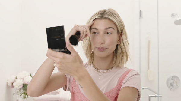 VOGUE255.png