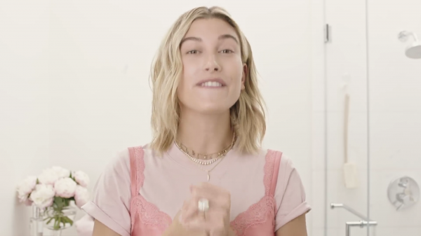 VOGUE26.png