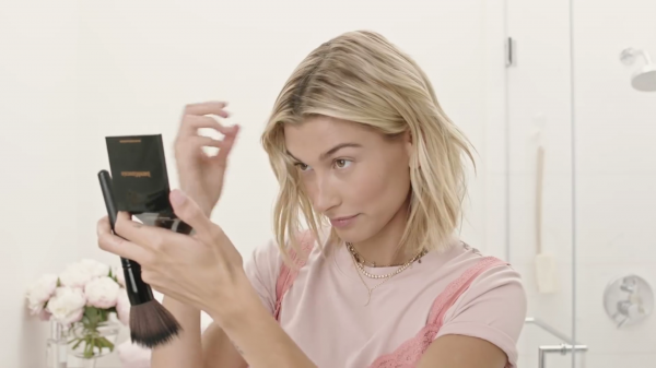 VOGUE284.png