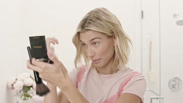VOGUE285.png