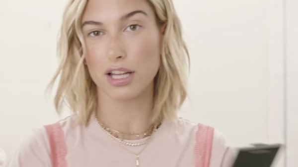 VOGUE305.png