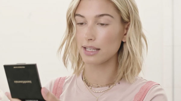 VOGUE318.png