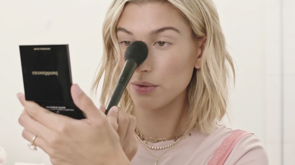 VOGUE323.png