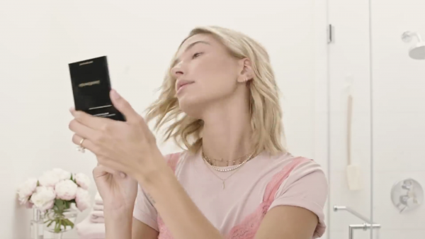 VOGUE348.png