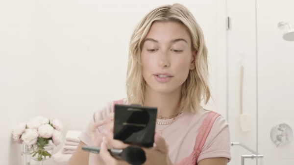 VOGUE366.png