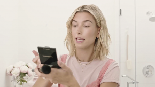 VOGUE369.png