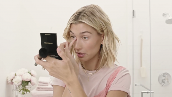 VOGUE373.png