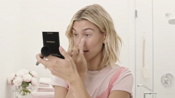 VOGUE374.png