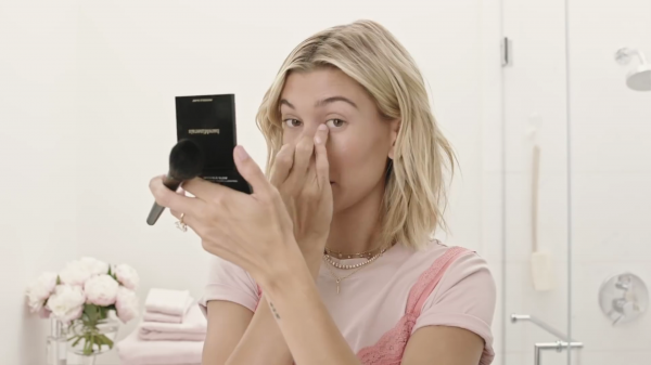 VOGUE379.png