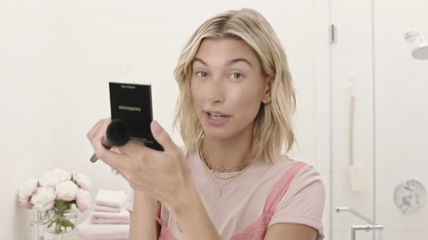 VOGUE380.png