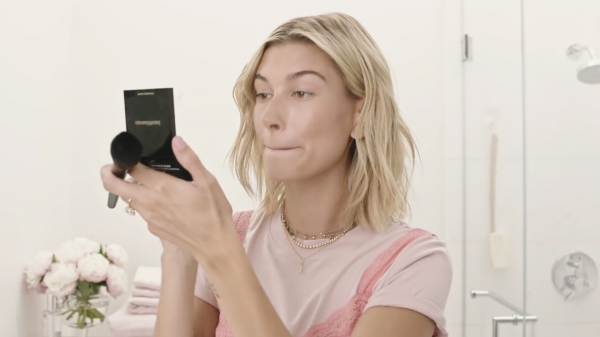 VOGUE384.png
