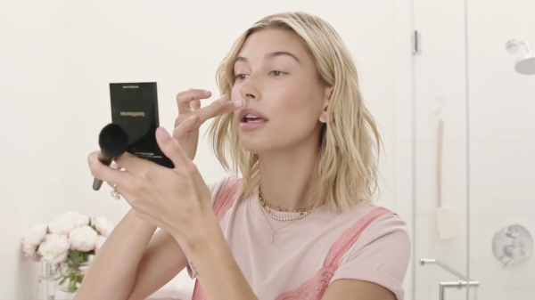 VOGUE387.png