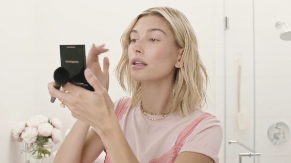 VOGUE389.png