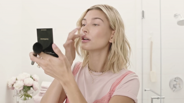 VOGUE392.png
