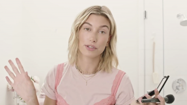 VOGUE396.png