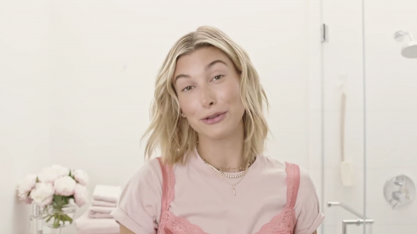 VOGUE398.png