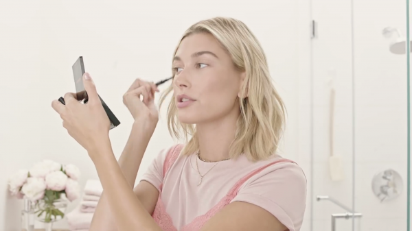 VOGUE424.png