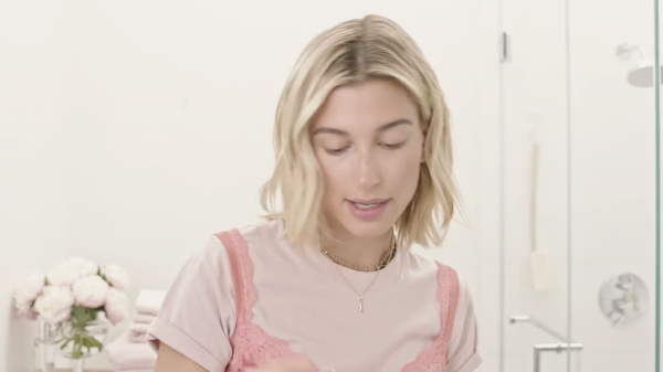 VOGUE464.png