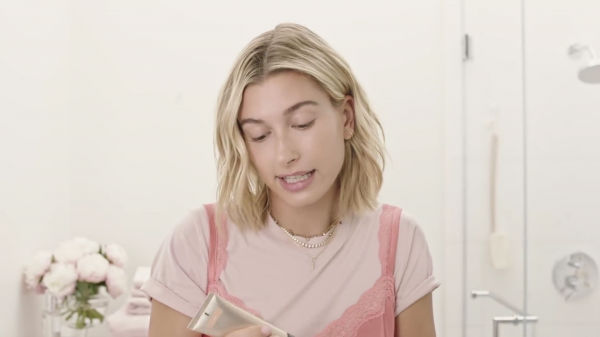 VOGUE48.png