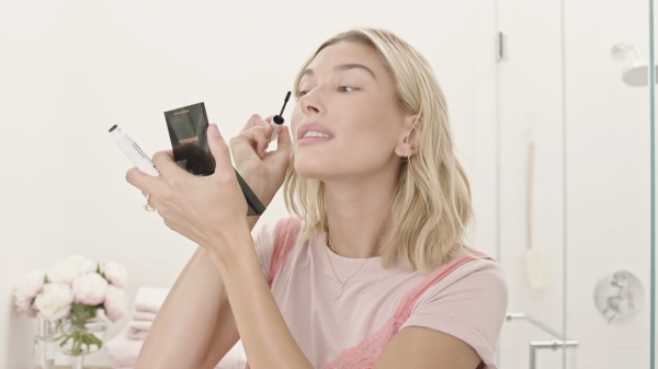 VOGUE481.png