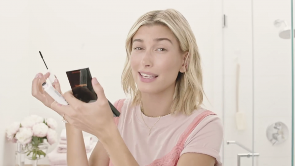 VOGUE488.png