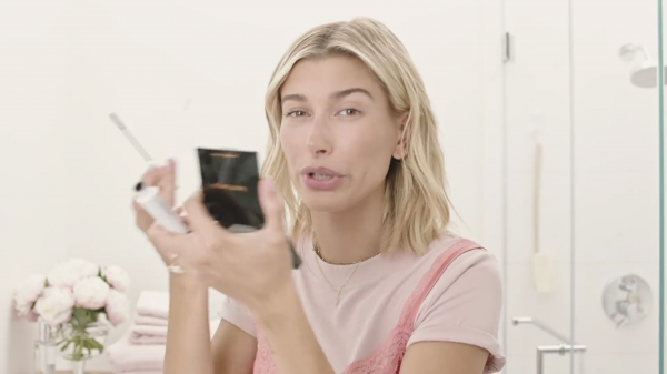 VOGUE489.png