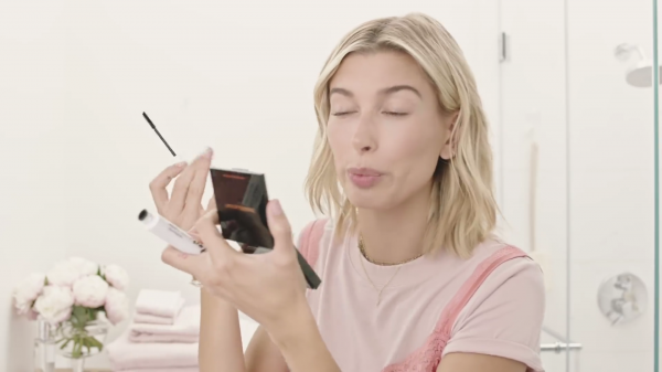 VOGUE491.png
