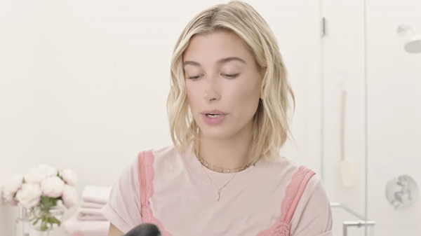 VOGUE542.png