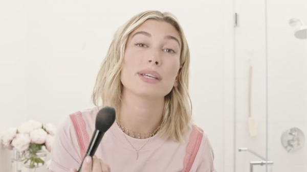 VOGUE548.png