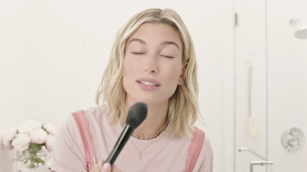 VOGUE549.png