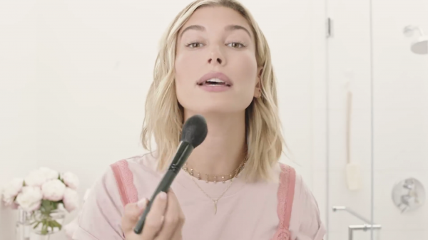 VOGUE552.png