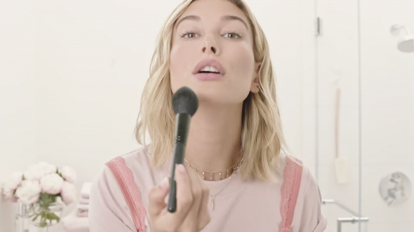 VOGUE553.png