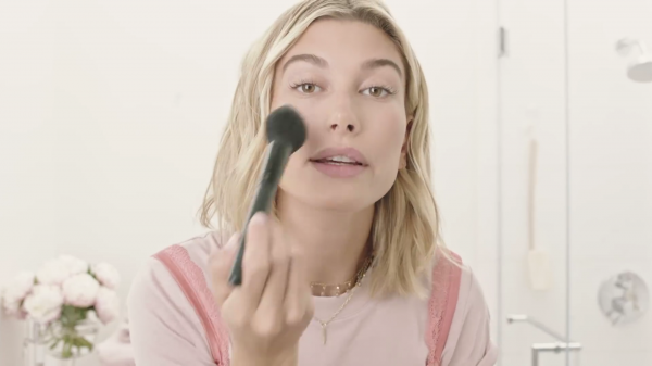 VOGUE556.png