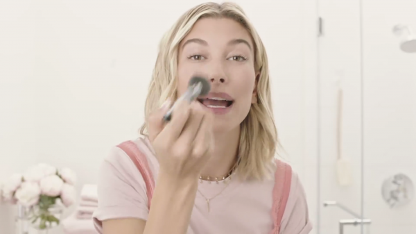 VOGUE569.png