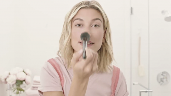 VOGUE570.png