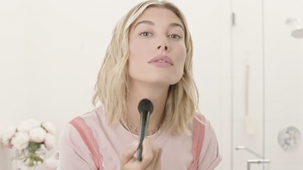 VOGUE579.png