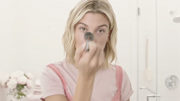 VOGUE580.png