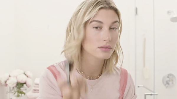 VOGUE585.png