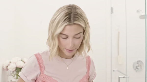 VOGUE593.png