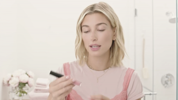 VOGUE602.png