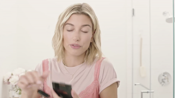 VOGUE611.png
