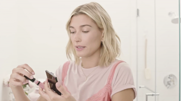 VOGUE612.png